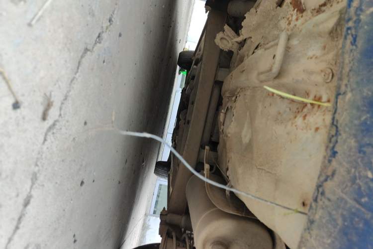 Used Hyundai Verna (older generation) 2010 Sedan 1.4L Manual Standard GL Model Chassis Rear