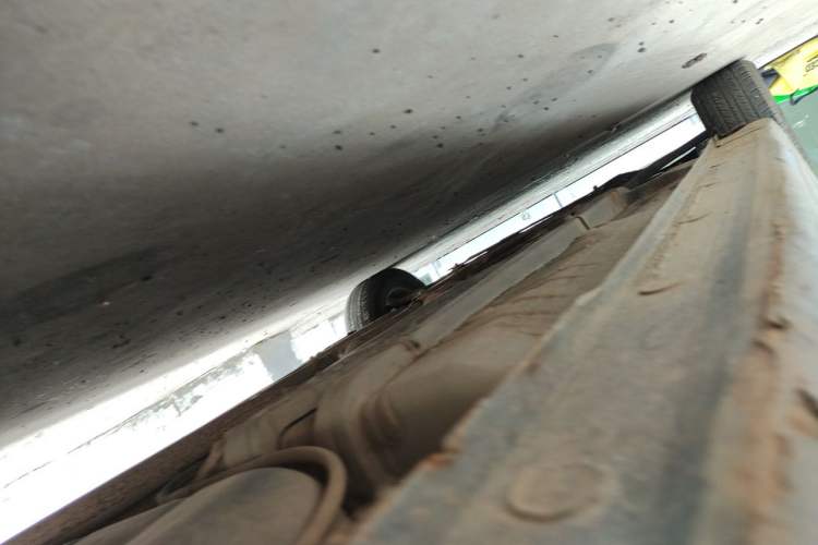 Used Hyundai Verna (older generation) 2010 Sedan 1.4L Manual Standard GL Model Chassis Rear Left