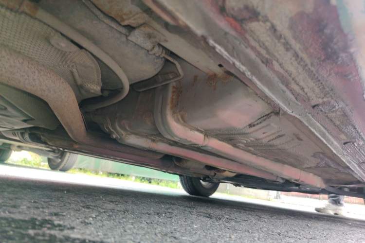 Used Hyundai Verna (older generation) 2010 Sedan 1.4L Automatic Fashionable GT Model Chassis Rear Right