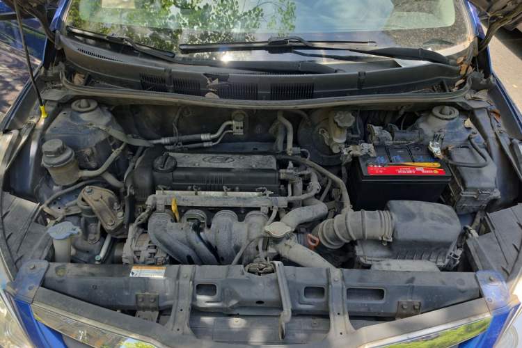 Used Hyundai Verna (older generation) 2010 Sedan 1.4L Automatic Fashionable GT Model Engine Bay