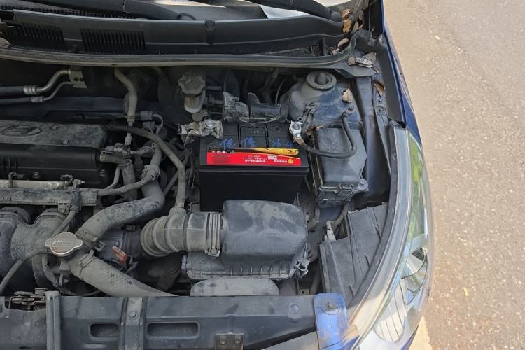 Used Hyundai Verna (older generation) 2010 Sedan 1.4L Automatic Fashionable GT Model Engine Bay Left