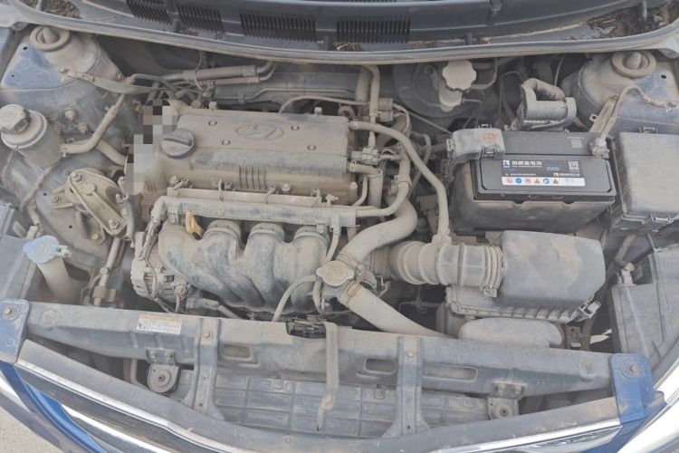 Used Hyundai Verna (older generation) 2010 Sedan 1.4L Manual Comfort GS Engine Bay