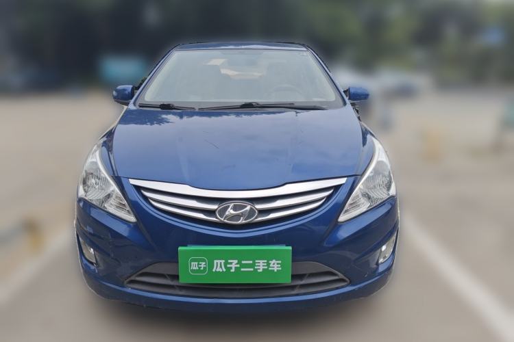 Used Hyundai Verna (older generation) 2010 Sedan 1.4L Manual Comfort GS Front