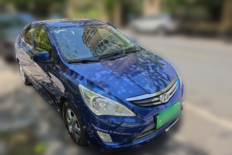 Used Hyundai Verna (older generation) 2010 Sedan 1.4L Automatic Fashionable GT Model Front Right 45 Deg