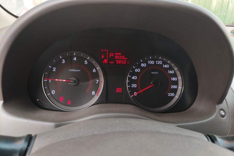 Used Hyundai Verna (older generation) 2010 Sedan 1.4L Automatic Fashionable GT Model Instrument Cluster