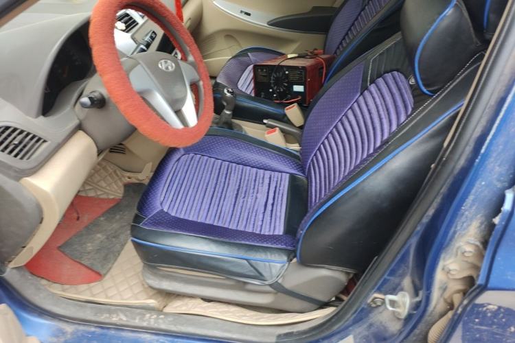 Used Hyundai Verna (older generation) 2010 Sedan 1.4L Manual Standard GL Model Left Front Seat