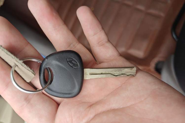 Used Hyundai Verna (older generation) 2010 Sedan 1.4L Manual Comfort GS Vehicle Key