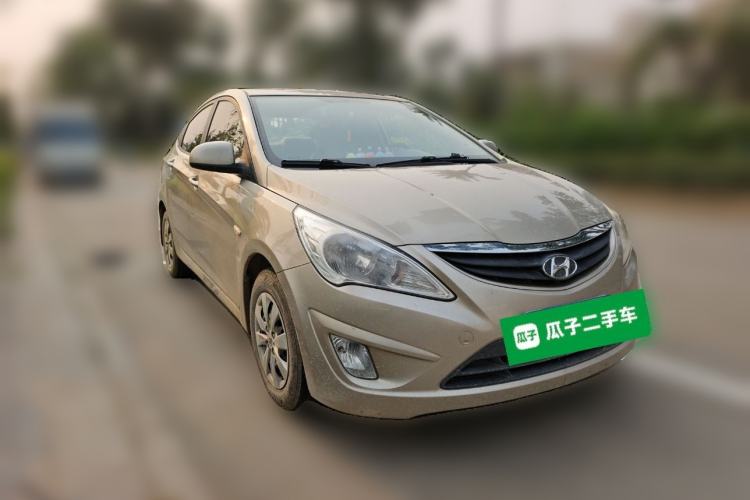 Used Hyundai Verna (older generation) 2010 Sedan 1.4L Automatic Comfort Model GS Front Right 45 Deg