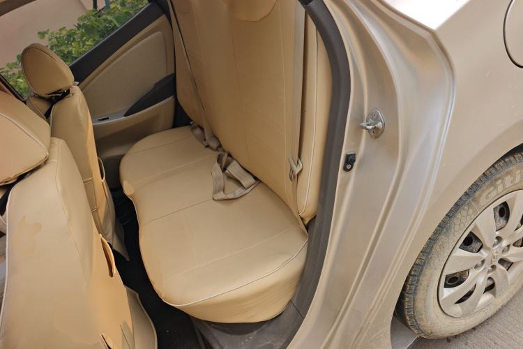 Used Hyundai Verna (older generation) 2010 Sedan 1.4L Automatic Comfort Model GS Left Rear Seat
