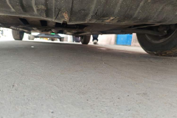 Used Hyundai Verna (older generation) 2010 Sedan 1.4L Manual Comfort GS Chassis Front