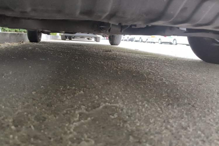 Used Hyundai Verna (older generation) 2010 Sedan 1.4L Manual Comfort GS Chassis Front