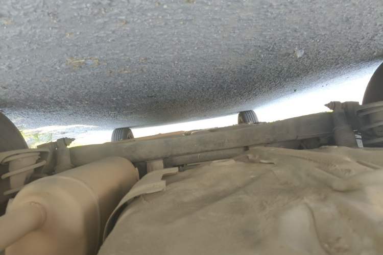 Used Hyundai Verna (older generation) 2010 Sedan 1.4L Manual Comfort GS Chassis Rear