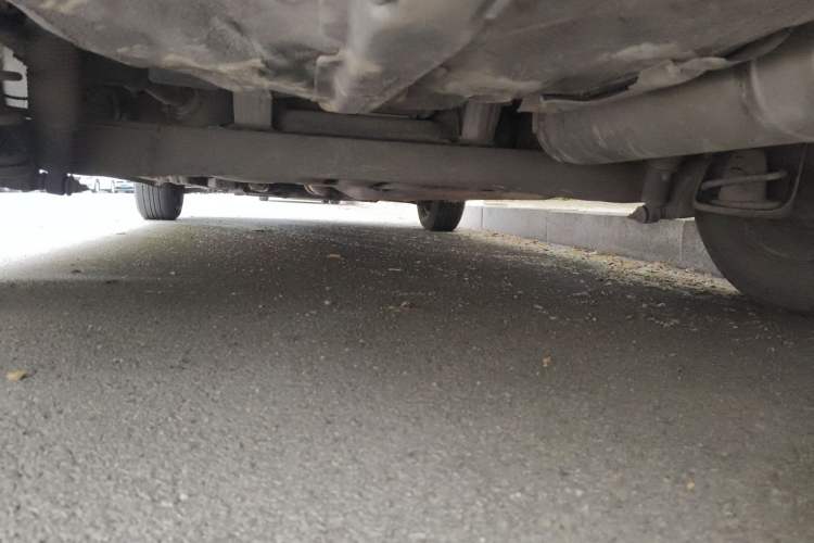 Used Hyundai Verna (older generation) 2010 Sedan 1.4L Manual Comfort GS Chassis Rear