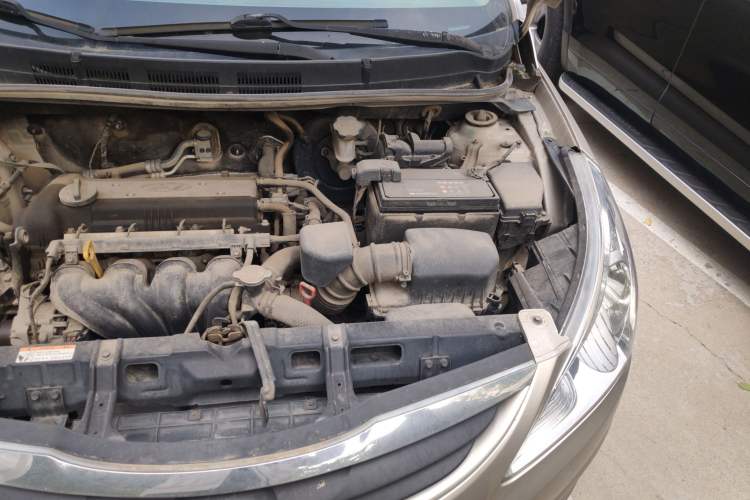 Used Hyundai Verna (older generation) 2010 Sedan 1.4L Automatic Fashionable GT Model Engine Bay Left