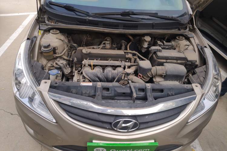 Used Hyundai Verna (older generation) 2010 Sedan 1.4L Automatic Fashionable GT Model Engine Bay