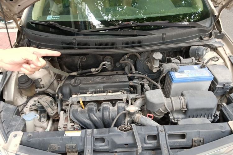 Used Hyundai Verna (older generation) 2010 Sedan 1.4L Automatic Fashionable GT Model Engine Bay