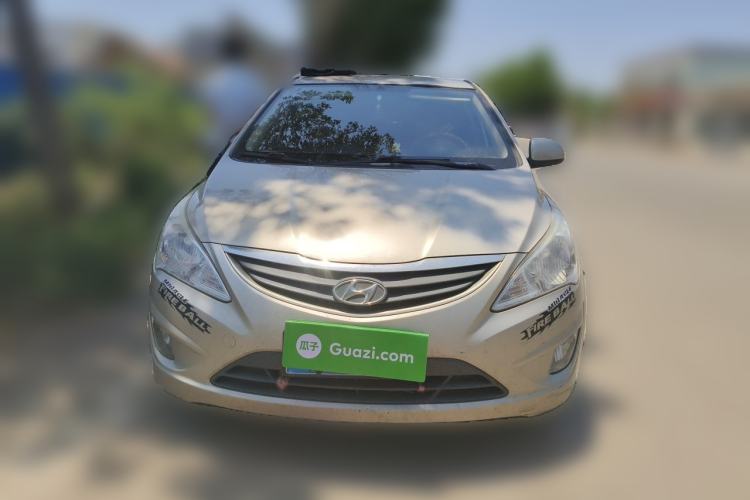 Used Hyundai Verna (older generation) 2010 Sedan 1.4L Manual Comfort GS Front