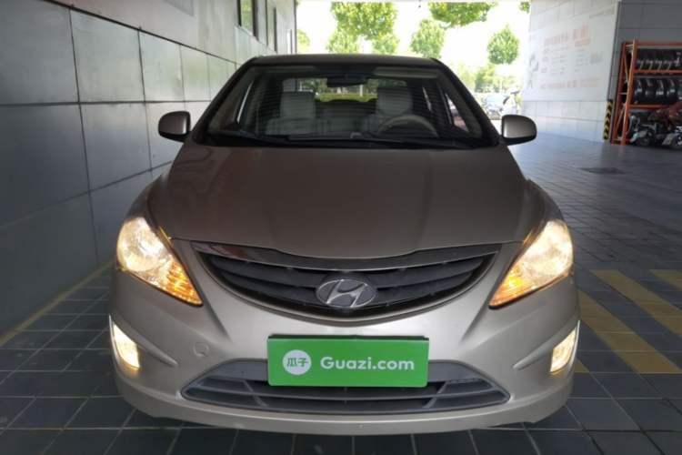 Used Hyundai Verna (older generation) 2010 Sedan 1.4L Manual Comfort GS Front