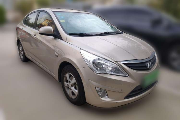 Used Hyundai Verna (older generation) 2010 Sedan 1.4L Automatic Fashionable GT Model Front Right 45 Deg