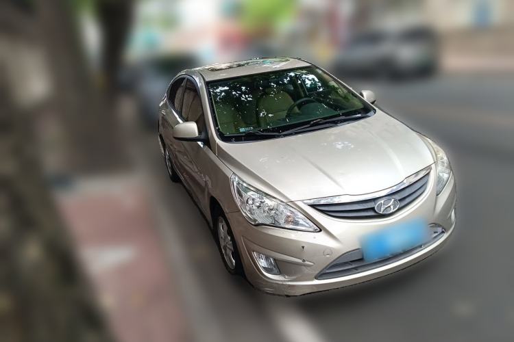 Used Hyundai Verna (older generation) 2010 Sedan 1.4L Automatic Fashionable GT Model Front Right 45 Deg