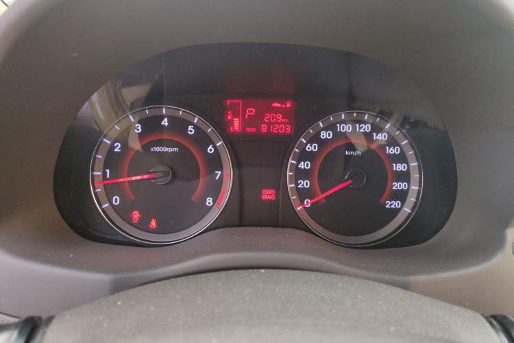 Used Hyundai Verna (older generation) 2010 Sedan 1.4L Automatic Fashionable GT Model Instrument Cluster