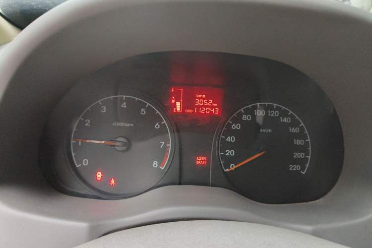 Used Hyundai Verna (older generation) 2010 Sedan 1.4L Manual Comfort GS Instrument Cluster