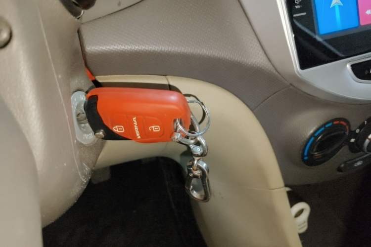 Used Hyundai Verna (older generation) 2010 Sedan 1.4L Manual Comfort GS Interior 1