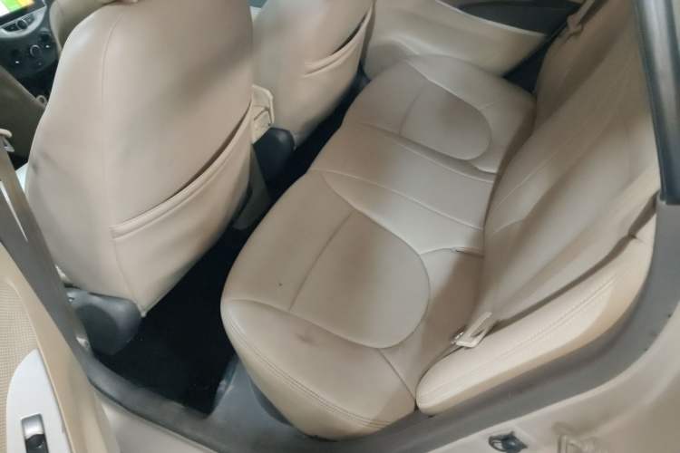 Used Hyundai Verna (older generation) 2010 Sedan 1.4L Manual Comfort GS Left Rear Seat