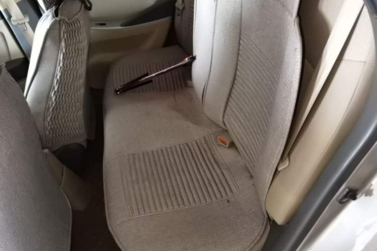 Used Hyundai Verna (older generation) 2010 Sedan 1.4L Manual Comfort GS Left Rear Seat
