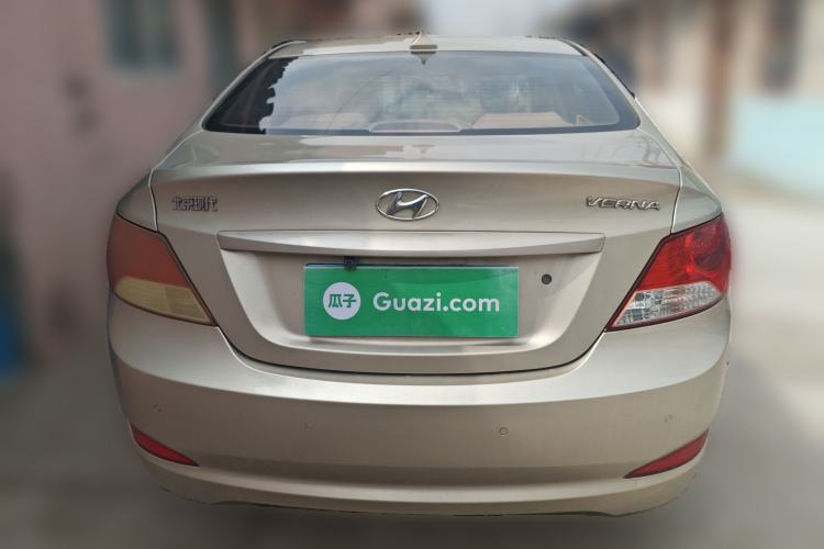 Used Hyundai Verna (older generation) 2010 Sedan 1.4L Manual Comfort GS Rear