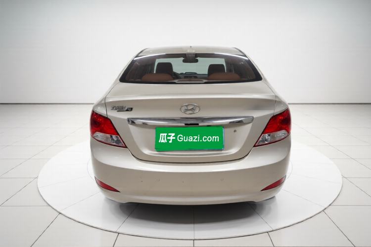 Used Hyundai Verna (older generation) 2010 Sedan 1.4L Manual Comfort GS Rear