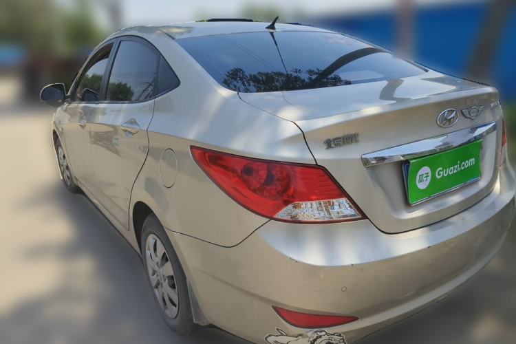 Used Hyundai Verna (older generation) 2010 Sedan 1.4L Manual Comfort GS Rear Left 45 Deg