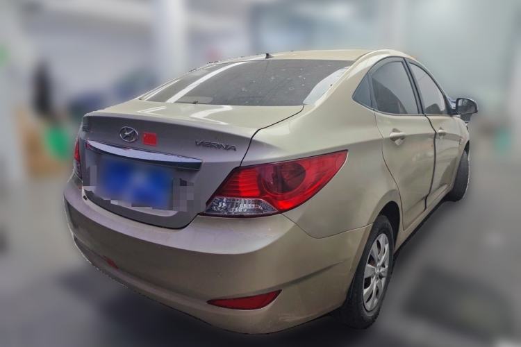 Used Hyundai Verna (older generation) 2010 Sedan 1.4L Manual Comfort GS Rear Right 45 Deg