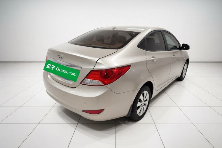 Used Hyundai Verna (older generation) 2010 Sedan 1.4L Manual Comfort GS Rear Right 45 Deg