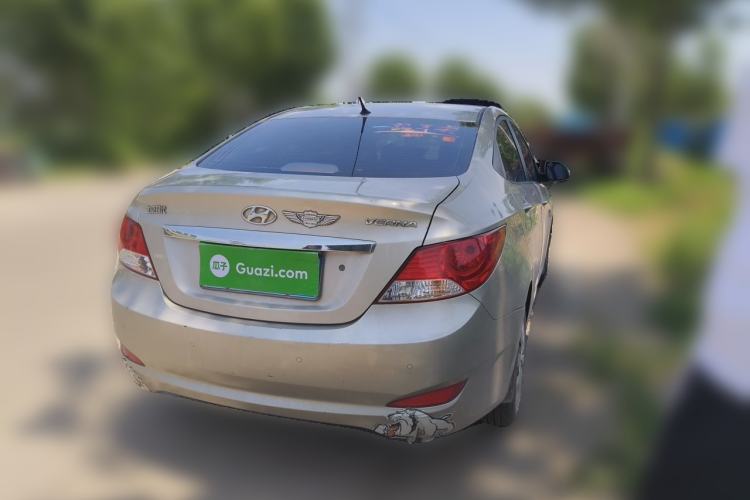 Used Hyundai Verna (older generation) 2010 Sedan 1.4L Manual Comfort GS Rear Right 45 Deg