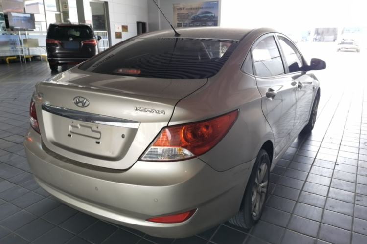 Used Hyundai Verna (older generation) 2010 Sedan 1.4L Manual Comfort GS Rear Right 45 Deg