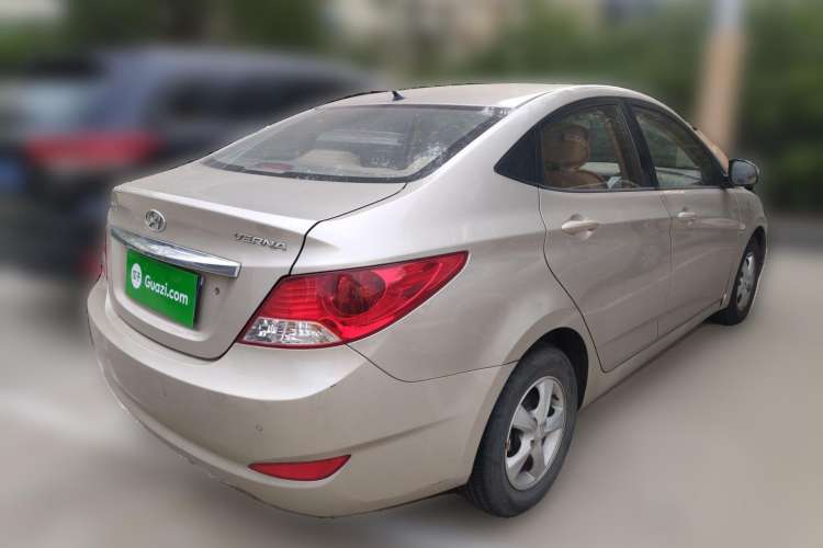 Used Hyundai Verna (older generation) 2010 Sedan 1.4L Automatic Fashionable GT Model Rear Right 45 Deg