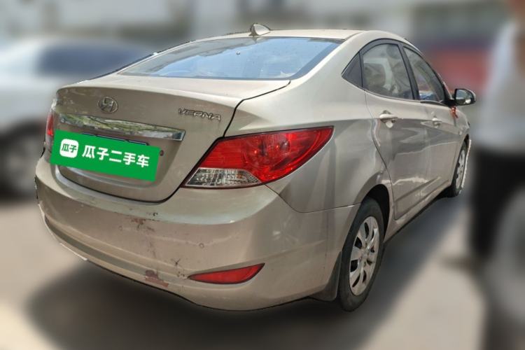 Used Hyundai Verna (older generation) 2010 Sedan 1.4L Manual Comfort GS Rear Right 45 Deg