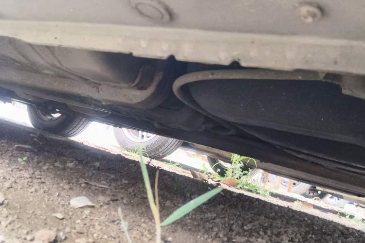 Used Hyundai Verna (older generation) 2010 Sedan 1.4L Automatic Fashionable GT Model Chassis Rear Left