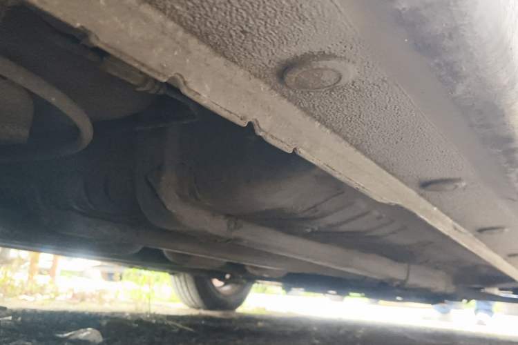 Used Hyundai Verna (older generation) 2010 Sedan 1.4L Automatic Fashionable GT Model Chassis Rear Right