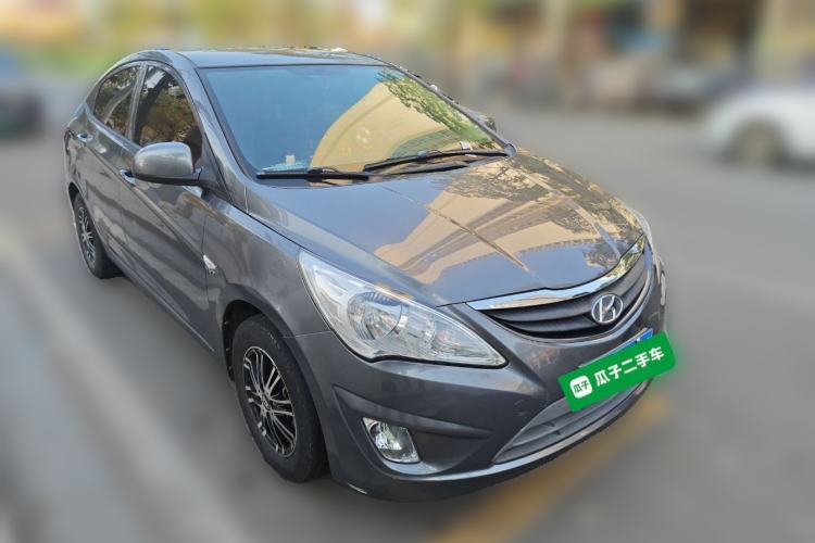 Used Hyundai Verna (older generation) 2010 Sedan 1.4L Automatic Comfort Model GS Front Right 45 Deg