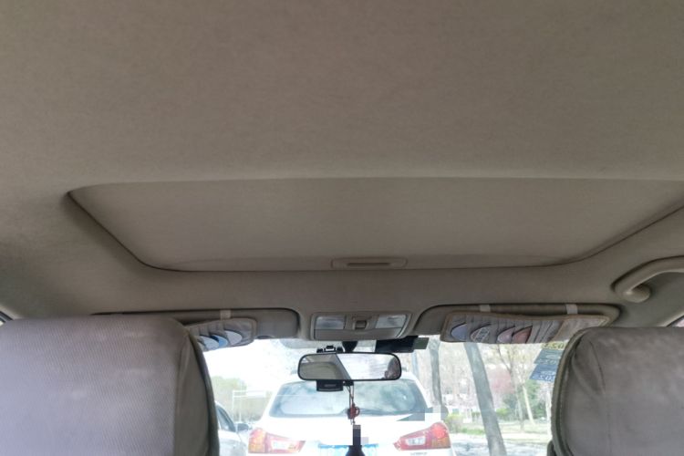 Used Hyundai Verna (older generation) 2010 Sedan 1.4L Automatic Fashionable GT Model Headliner