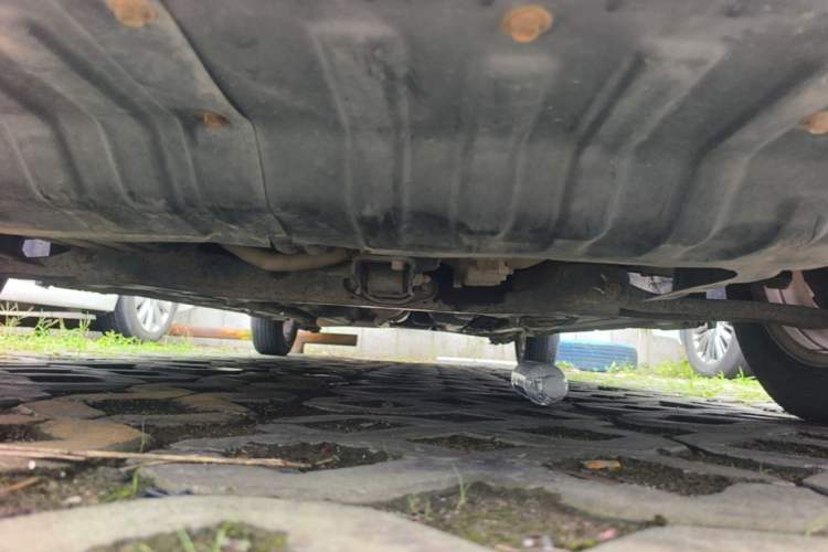 Used Hyundai Verna (older generation) 2010 Sedan 1.4L Manual Comfort GS Chassis Front