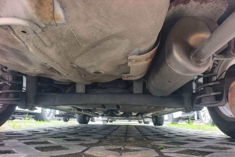 Used Hyundai Verna (older generation) 2010 Sedan 1.4L Manual Comfort GS Chassis Rear
