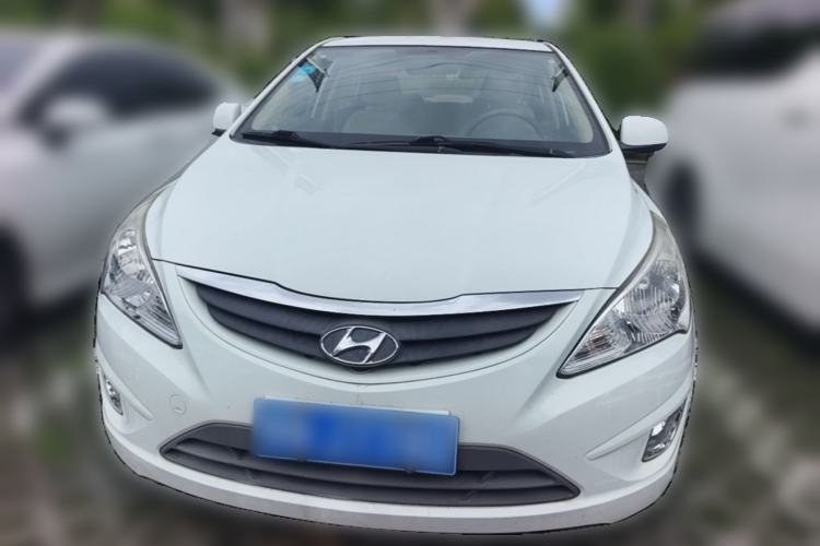 Used Hyundai Verna (older generation) 2010 Sedan 1.4L Manual Comfort GS Front