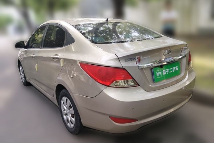 Used Hyundai Verna (older generation) 2010 Sedan 1.4L Manual Comfort GS Rear Left 45 Deg