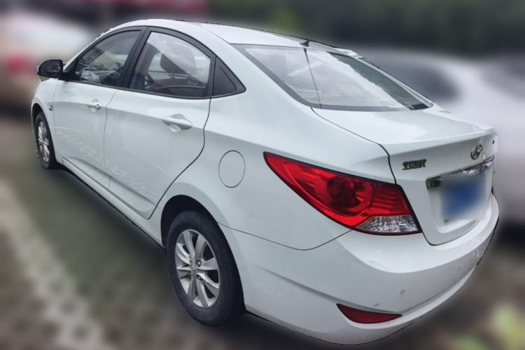 Used Hyundai Verna (older generation) 2010 Sedan 1.4L Manual Comfort GS Rear Left 45 Deg