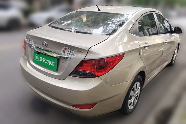 Used Hyundai Verna (older generation) 2010 Sedan 1.4L Manual Comfort GS Rear Right 45 Deg