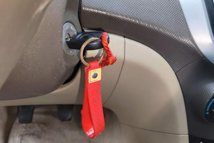 Used Hyundai Verna (older generation) 2010 Sedan 1.4L Manual Comfort GS Vehicle Key