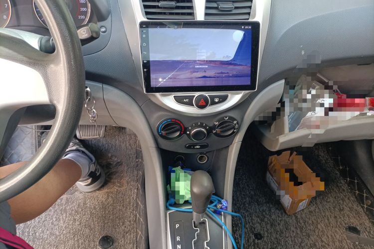 Used Hyundai Verna (older generation) 2010 Sedan 1.4L Automatic Fashionable GT Model Audio And AC Panel